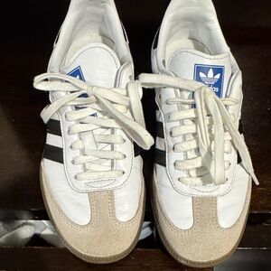 Girls adidas sambas White, Black & Tan Retro Low-Top Sneakers size 3.5